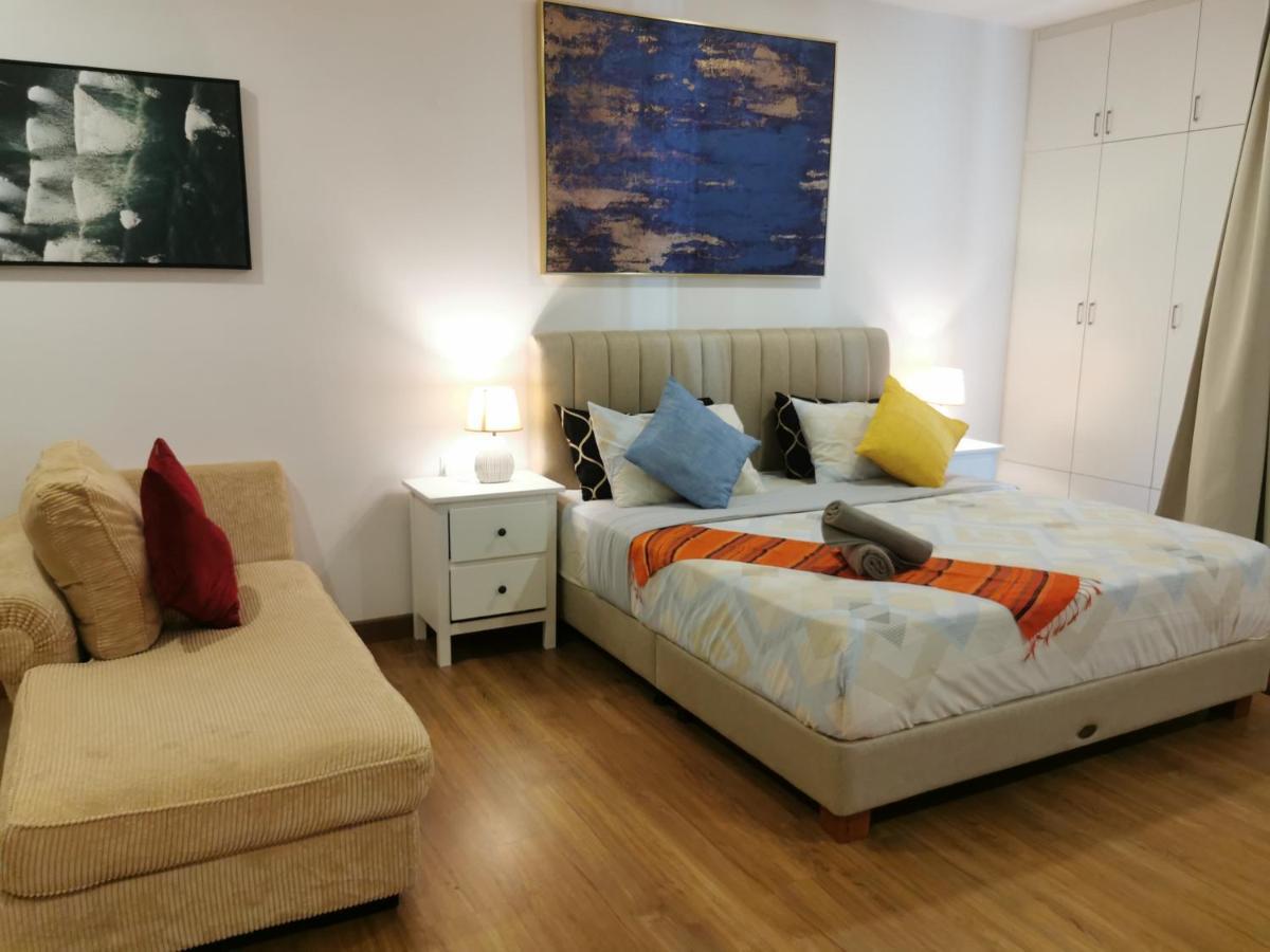 Apple Home 2 At Menara Simfoni, King Size Bed, Cheras, Nexflix, Wifi, Parking Seri Kembangan Exterior foto